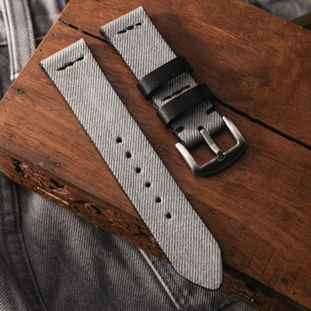 Roarstraps el yapımı kot saat kayışı, şık gri desenli tasarım ve metal tokası ile kullanıma hazır
