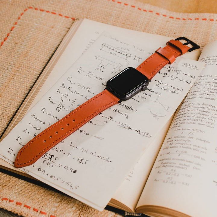 Roarstraps el yapımı deri apple watch kayışı, klasik tasarımı ve zarif görünümüyle öne çıkıyor