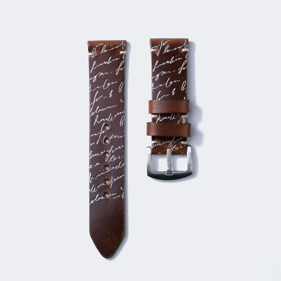 Roarstraps el yapımı deri saat kayışı, şık yazı desenli tasarımıyla dikkat çekiyor