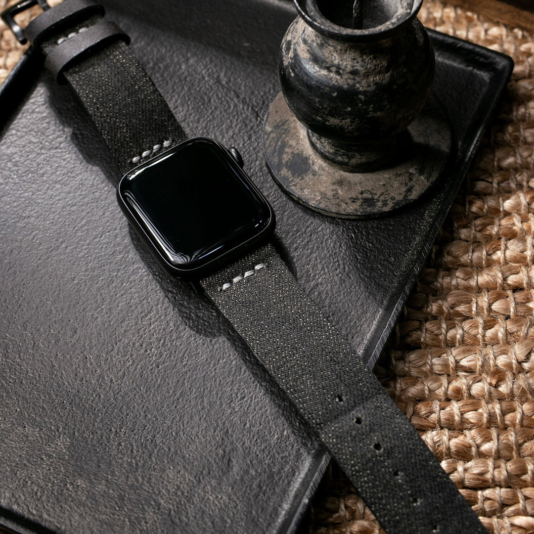 Roarstraps Apple Leather Strap ile şık apple watch kot saat kayışı, modern ve dayanıklı tasarım