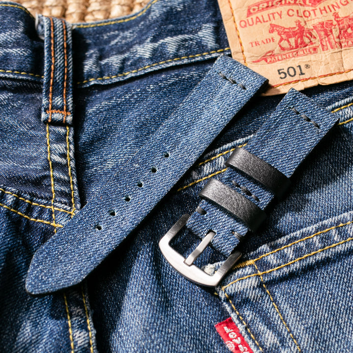 Roarstraps Apple Deri Kayış ve kot saat kayışı birlikte gösteriliyor