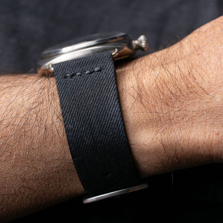 Roarstraps el yapımı kot saat kayışı, şık ve dayanıklı tasarıma sahip
