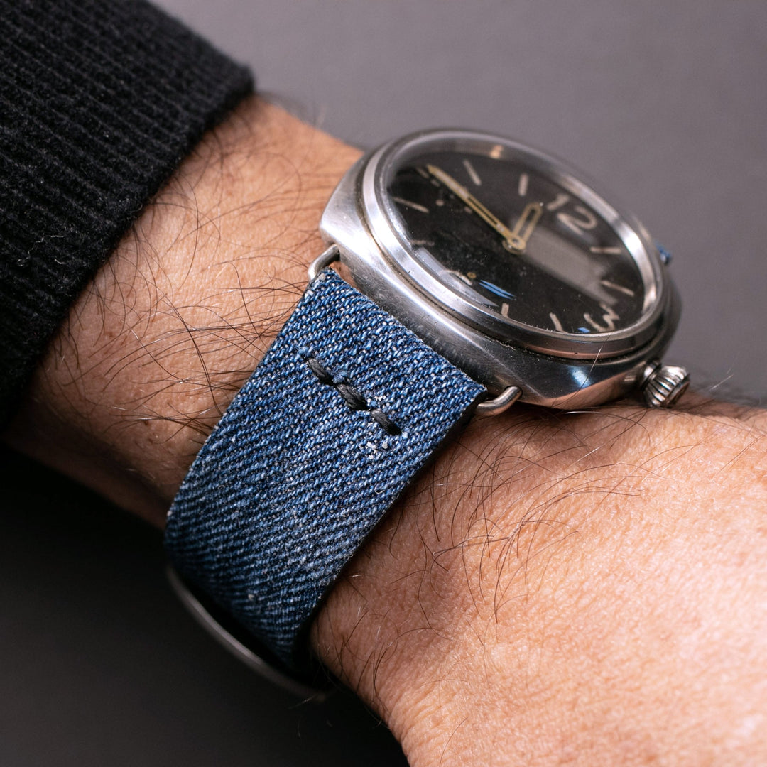Roarstraps kot saat kayışı ile şık ve rahat bir görünüm sunan denim tasarımlı saat bilekliği