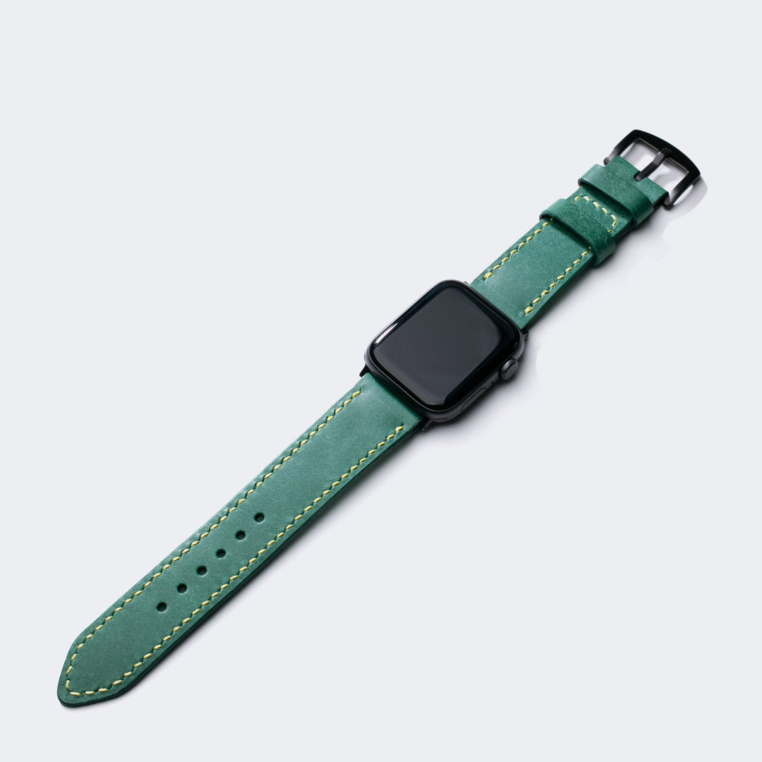 Yeşil Roarstraps el yapımı Apple Watch deri kayışı, şık tasarımı ile saatlerinizi tamamlar.