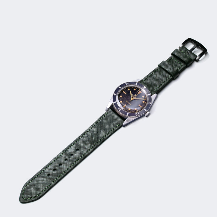 Roarstraps Saffiano deri saat kayışı ile vintage tasarımlı saat uyumu
