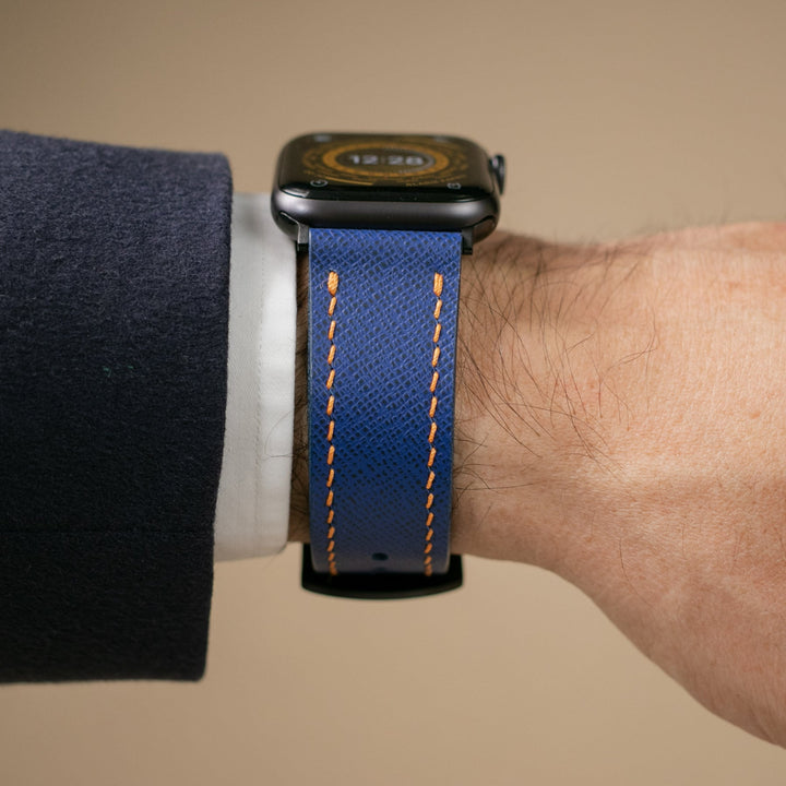 Saffiano Deri Apple Watch Kayış - Saks Mavi - Roarcraft TR