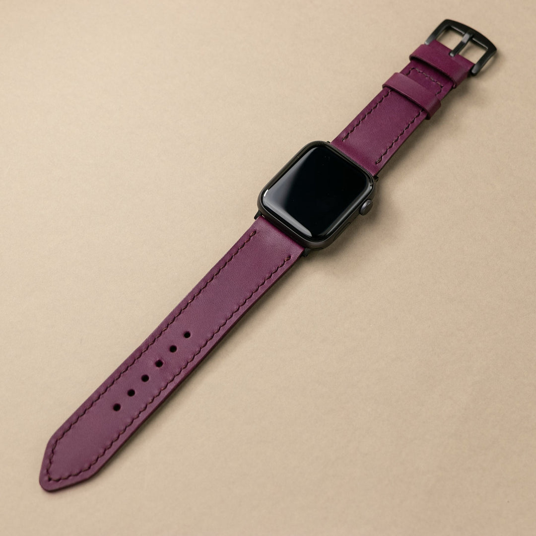 Roarstraps el yapımı deri Apple Watch kayışı, mor renkte şık tasarımıyla kullanıma hazır