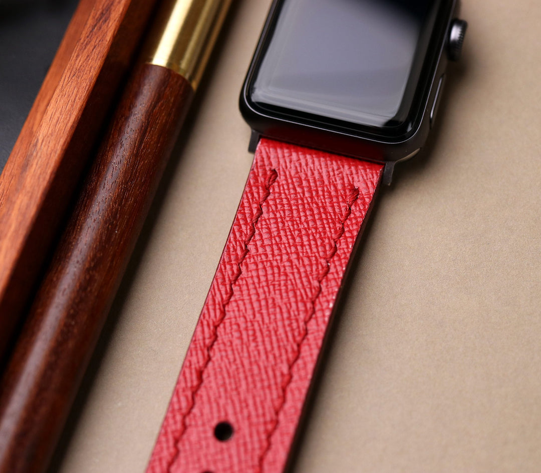 Saffiano Deri Apple Watch Kayış - Ateş Kırmızı - Roarcraft TR